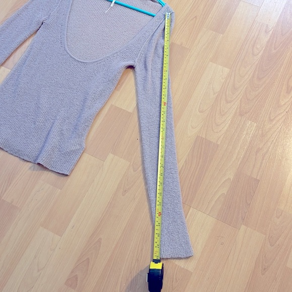 Free People, longsleeve, sheer sweater, plunging neckline, go out and wow them👀 - Picture 7 of 7